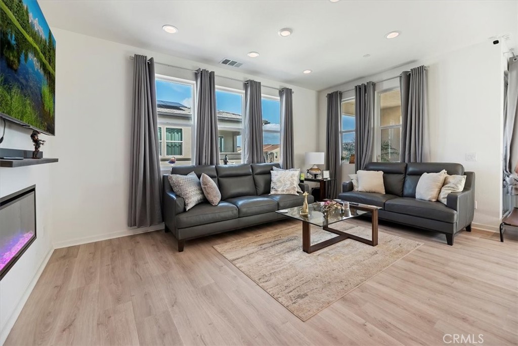 MLS #SW25057002 image #19