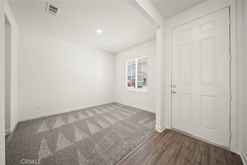 MLS #SW25067303 image #2