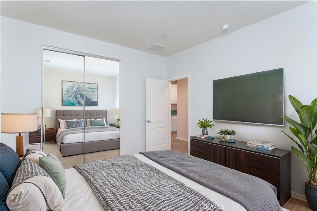 MLS #SW25073620 image #9