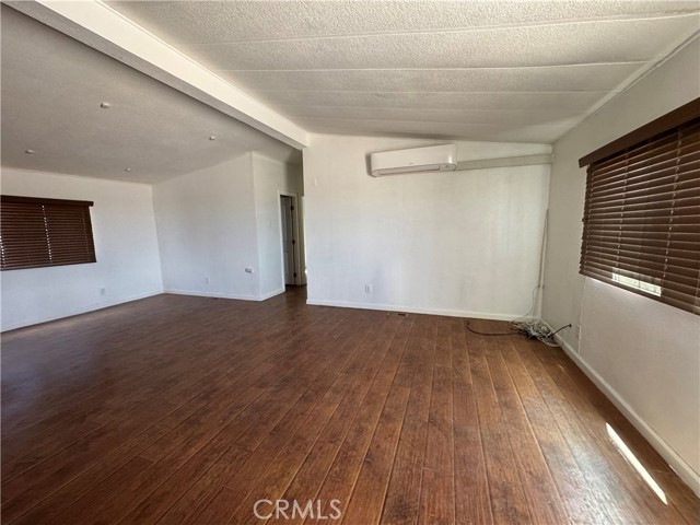 MLS #SW25080362 image #9