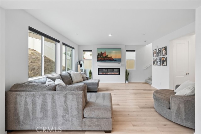 MLS #SW25084247 image #9