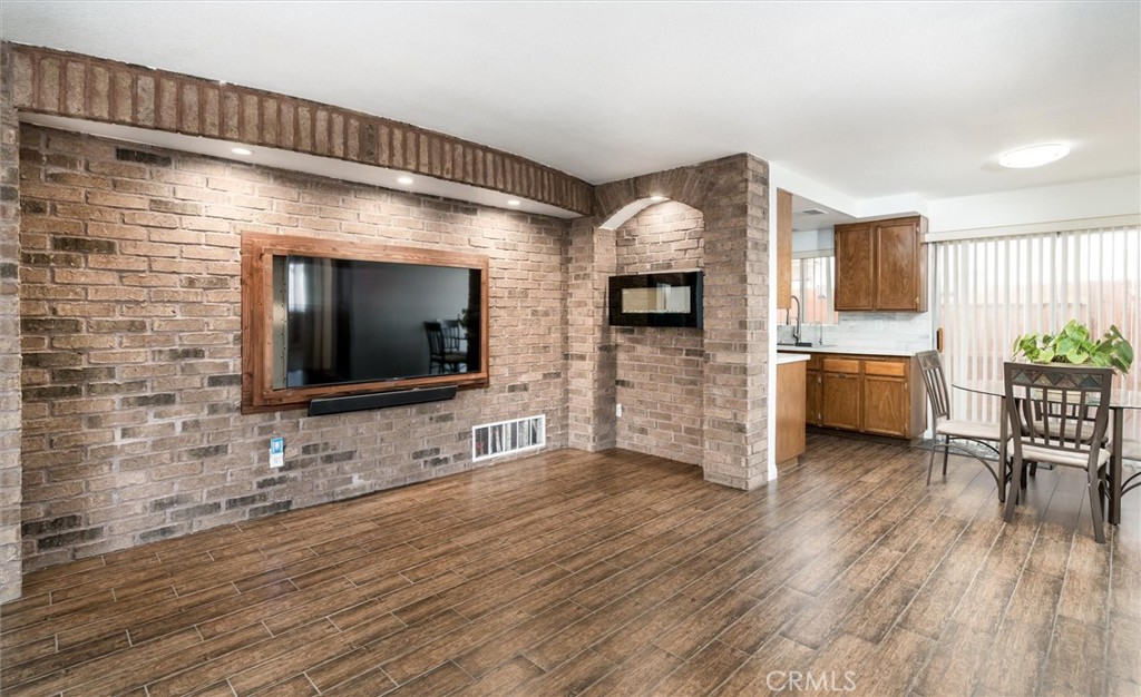 MLS #SW25105921 image #6