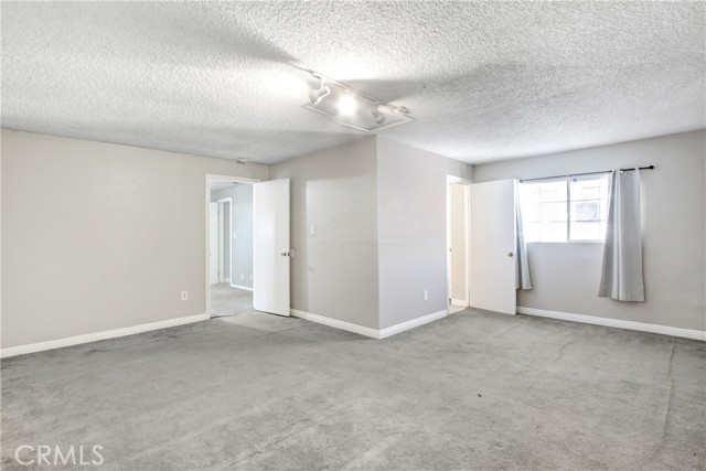 MLS #SW25110379 image #10