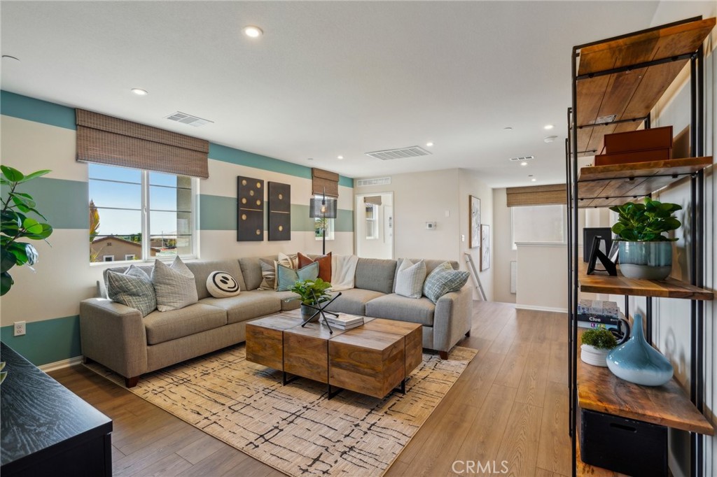 MLS #SW25122502 image #4