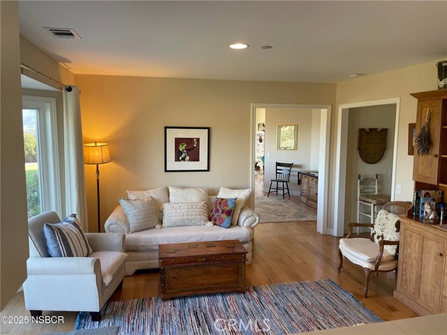 MLS #SW25123321 image #9