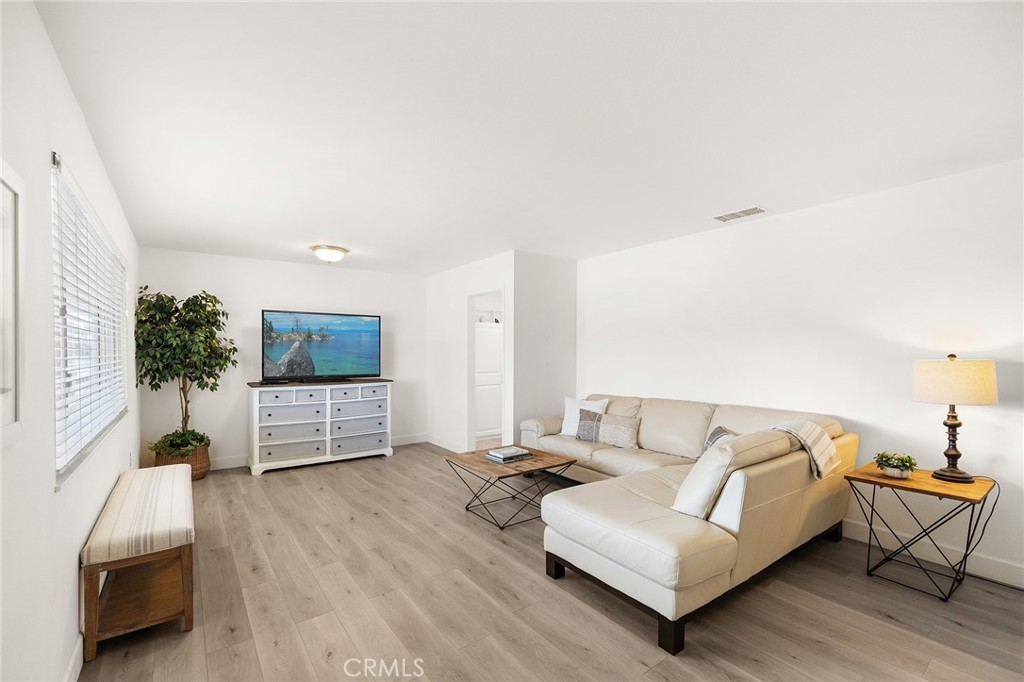 MLS #SW25133750 image #5