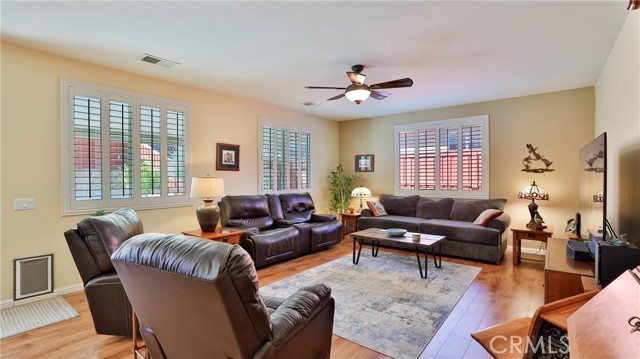 MLS #SW25136465 image #10