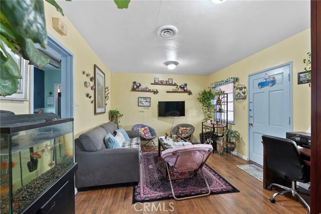 MLS #SW25160300 image #4