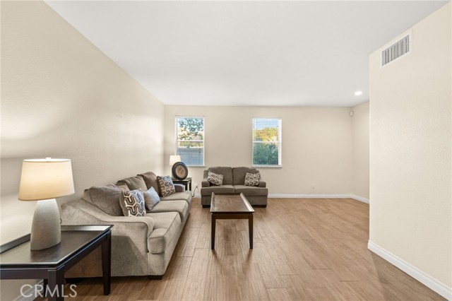 MLS #SW25171477 image #8