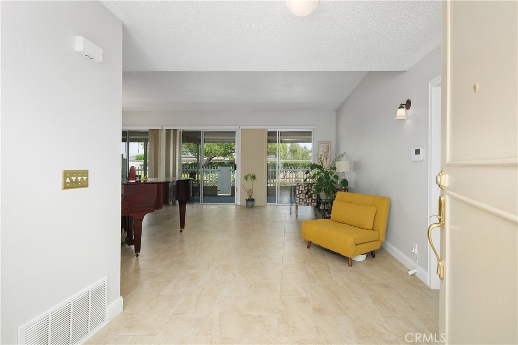 MLS #SW25177363 image #2