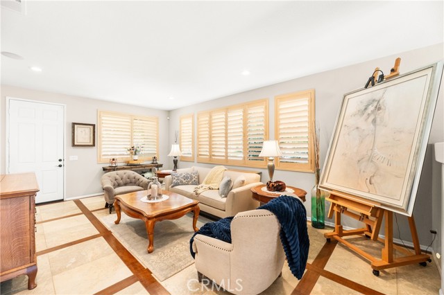 MLS #SW25183011 image #4