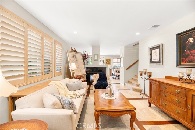 MLS #SW25183011 image #5