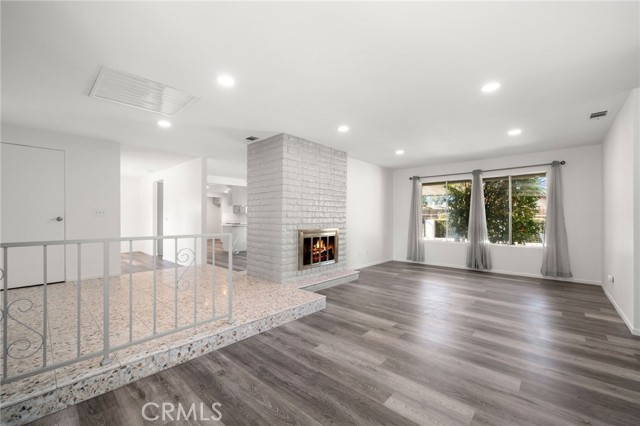 MLS #SW25189481 image #9