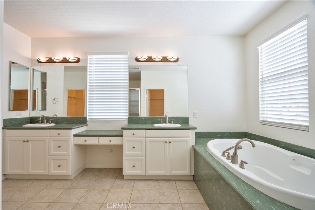 MLS #SW25193105 image #41