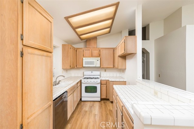 MLS #SW25201063 image #9