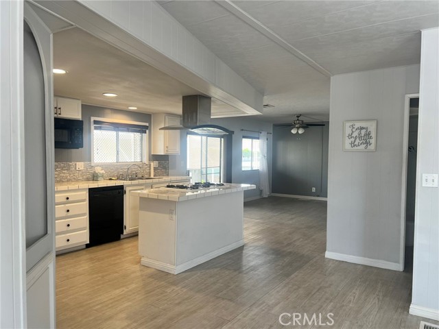 MLS #SW25201078 image #10