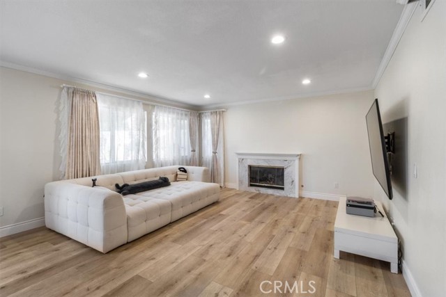 MLS #SW25210171 image #9
