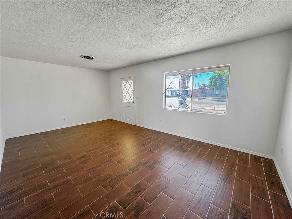 MLS #SW25217371 image #8