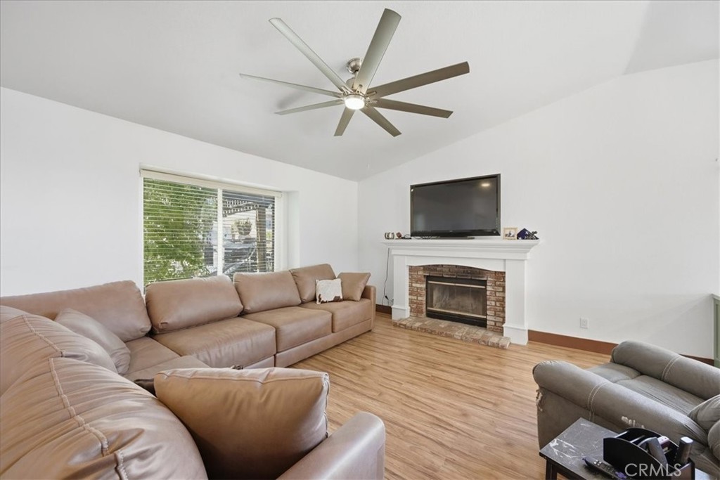 MLS #SW25219003 image #4