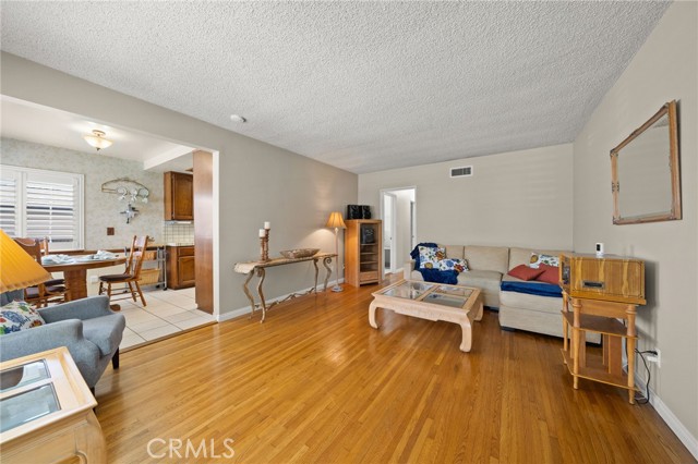 MLS #SW25220289 image #10