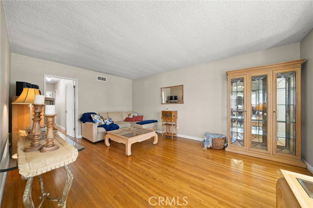 MLS #SW25220289 image #11