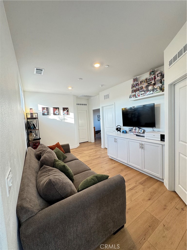 MLS #SW25223416 image #5