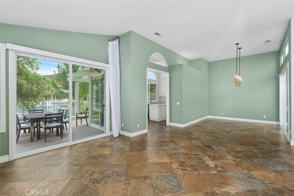 MLS #SW25227231 image #9