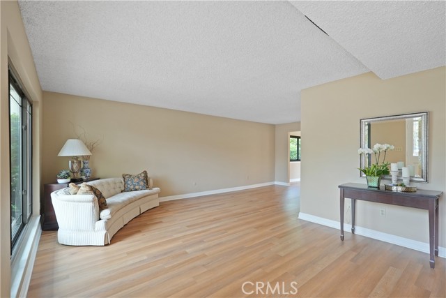 MLS #SW25245273 image #6