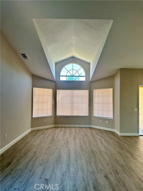 MLS #SW25247730 image #5