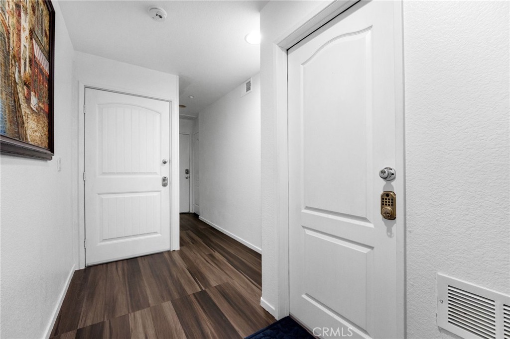 MLS #SW25251421 image #4