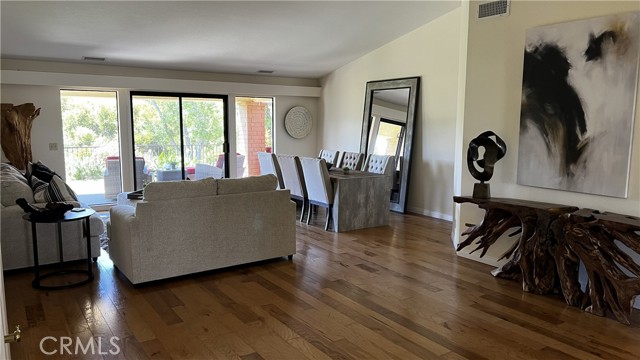 MLS #SW25252824 image #4