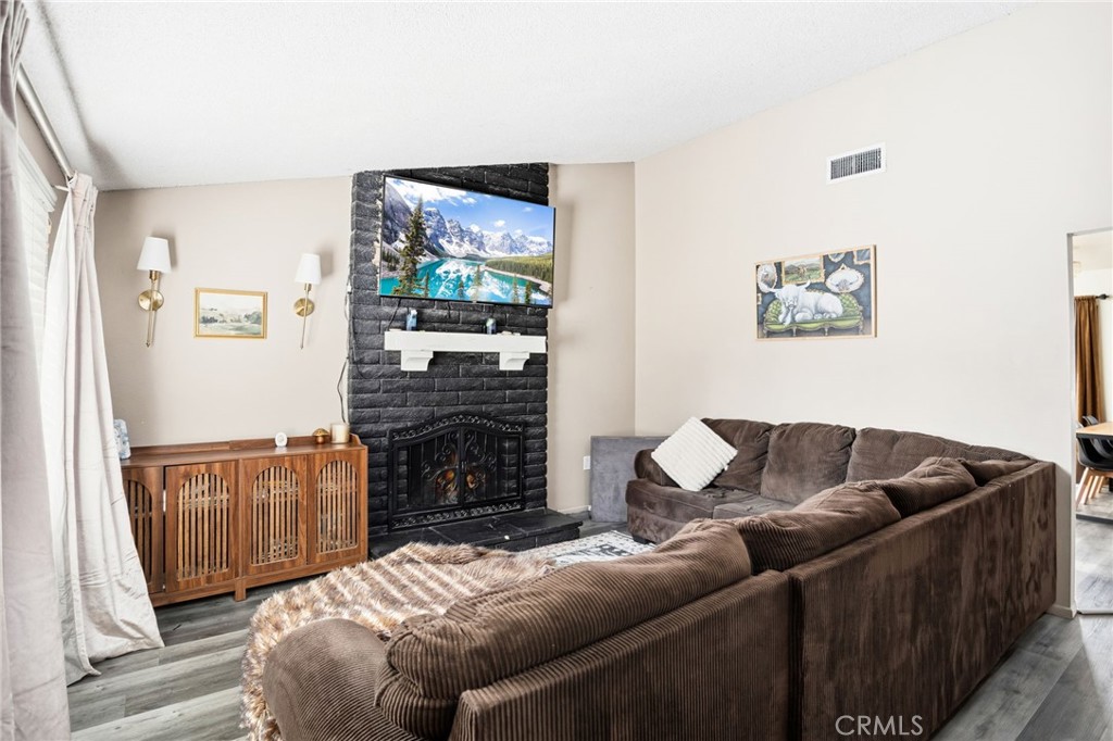 MLS #SW25258980 image #1