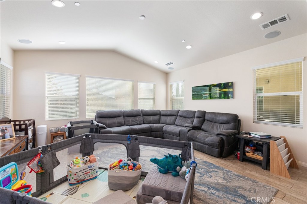 MLS #SW25259802 image #10