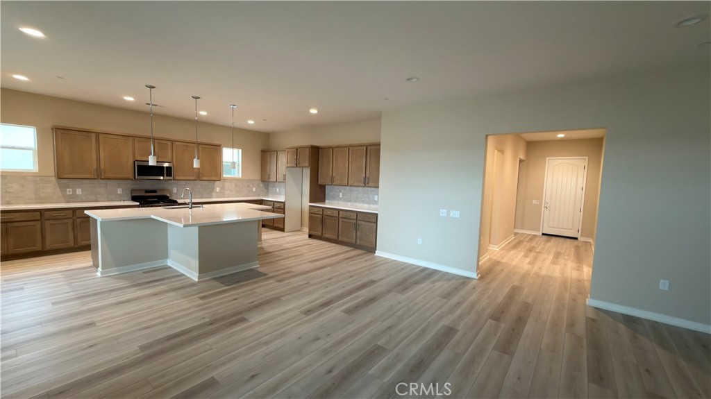 MLS #SW25260812 image #2