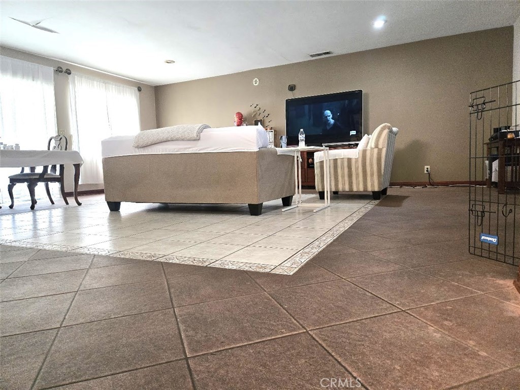 MLS #SW25260924 image #1