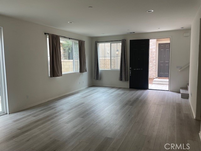 MLS #SW25261202 image #2