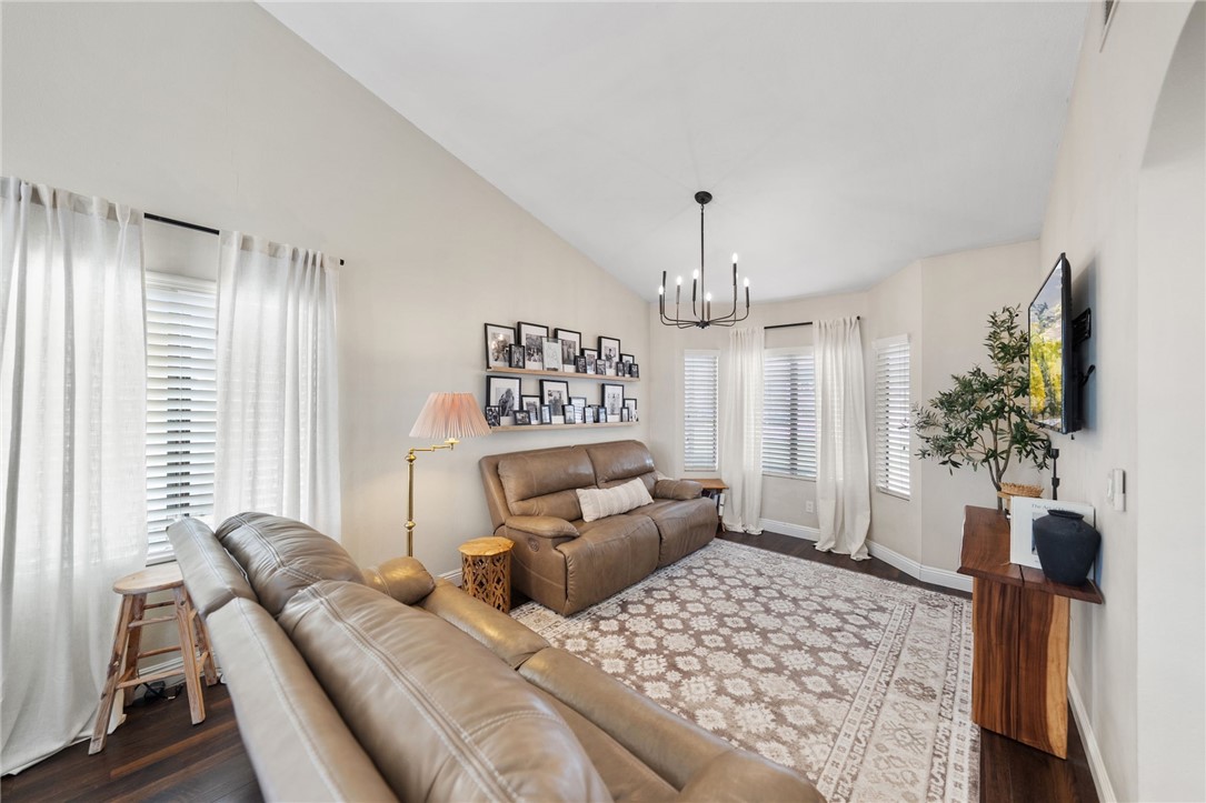 MLS #SW25261262 image #2