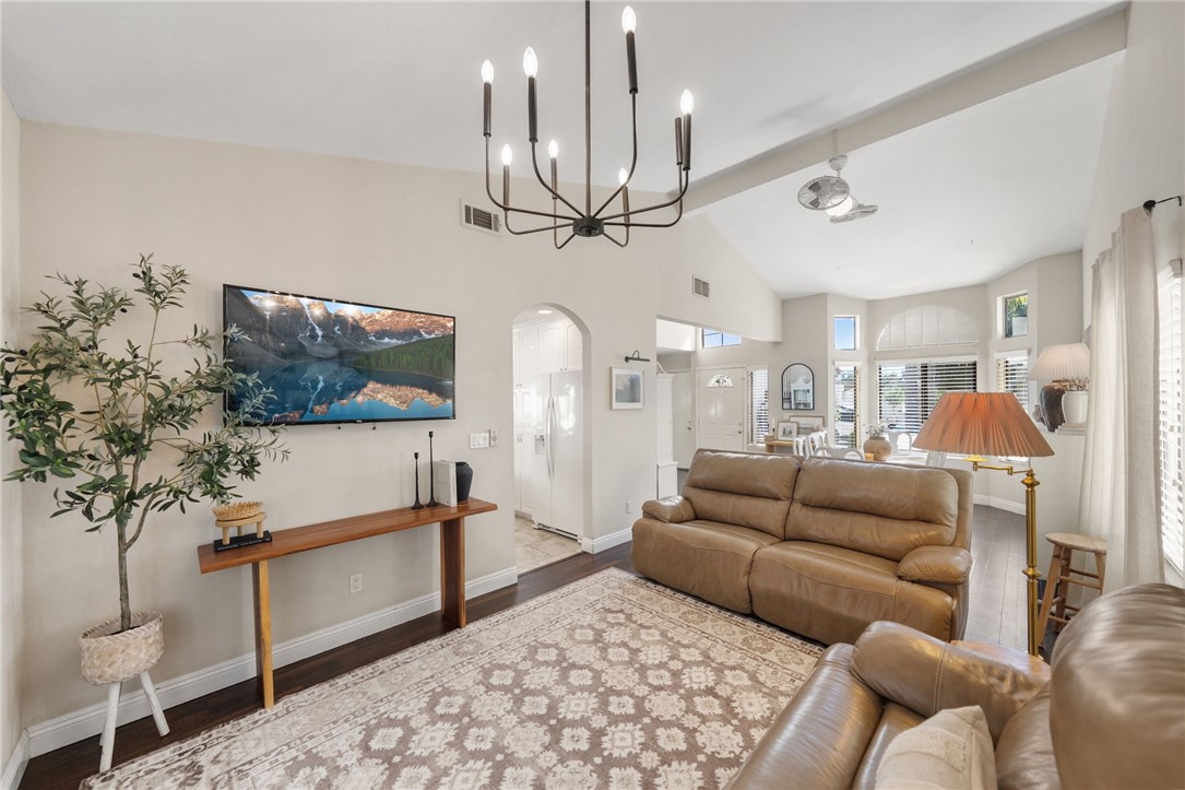 MLS #SW25261262 image #3