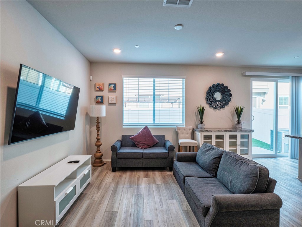 MLS #SW25262143 image #8