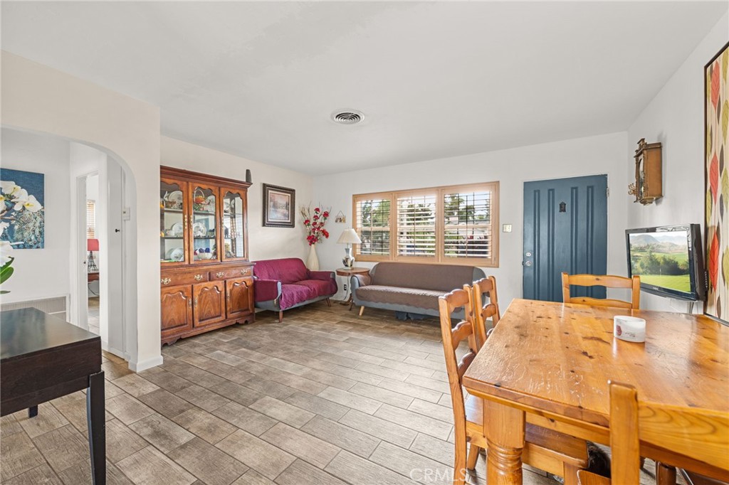 MLS #SW25262580 image #9