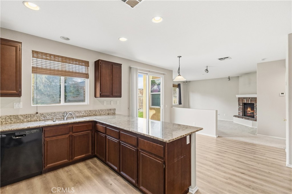 MLS #SW25263044 image #9