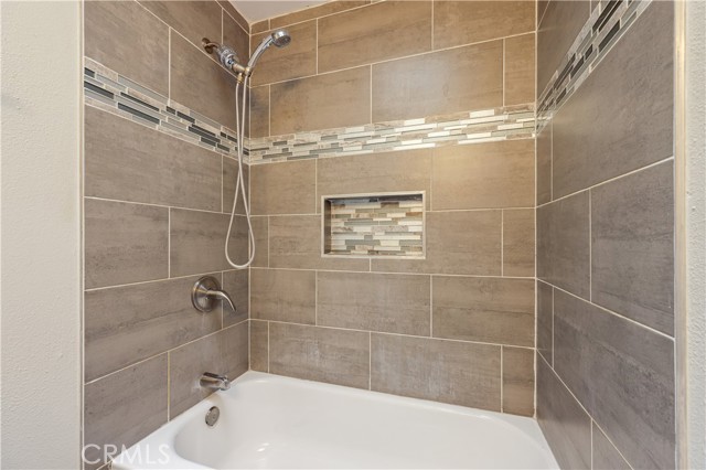 MLS #SW25263102 image #21