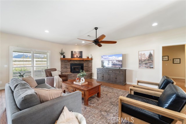 MLS #SW25263934 image #8