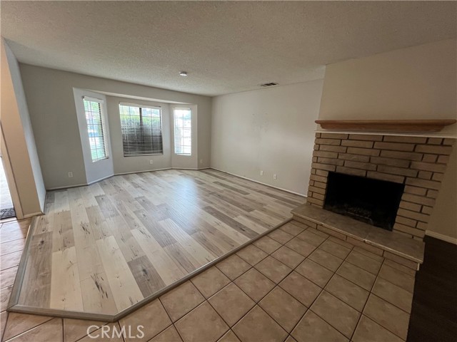 MLS #SW25264177 image #3