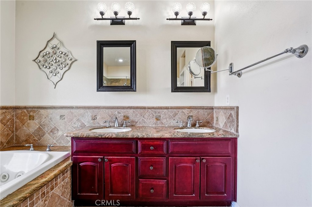 MLS #SW25265012 image #28