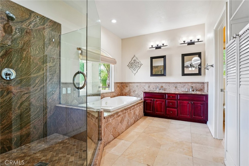 MLS #SW25265012 image #30