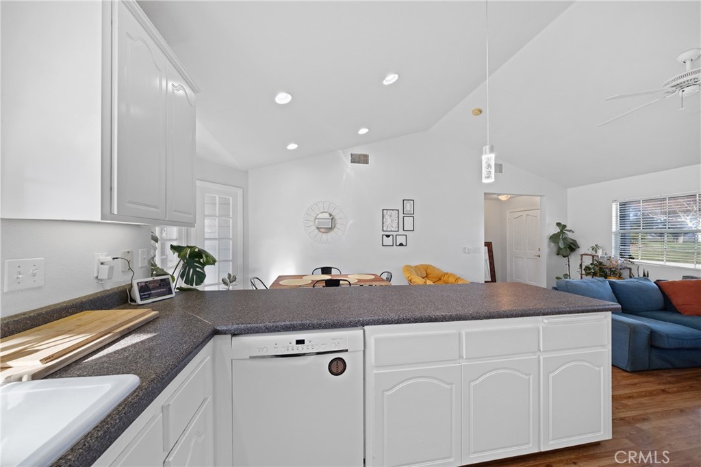 MLS #SW25267011 image #38