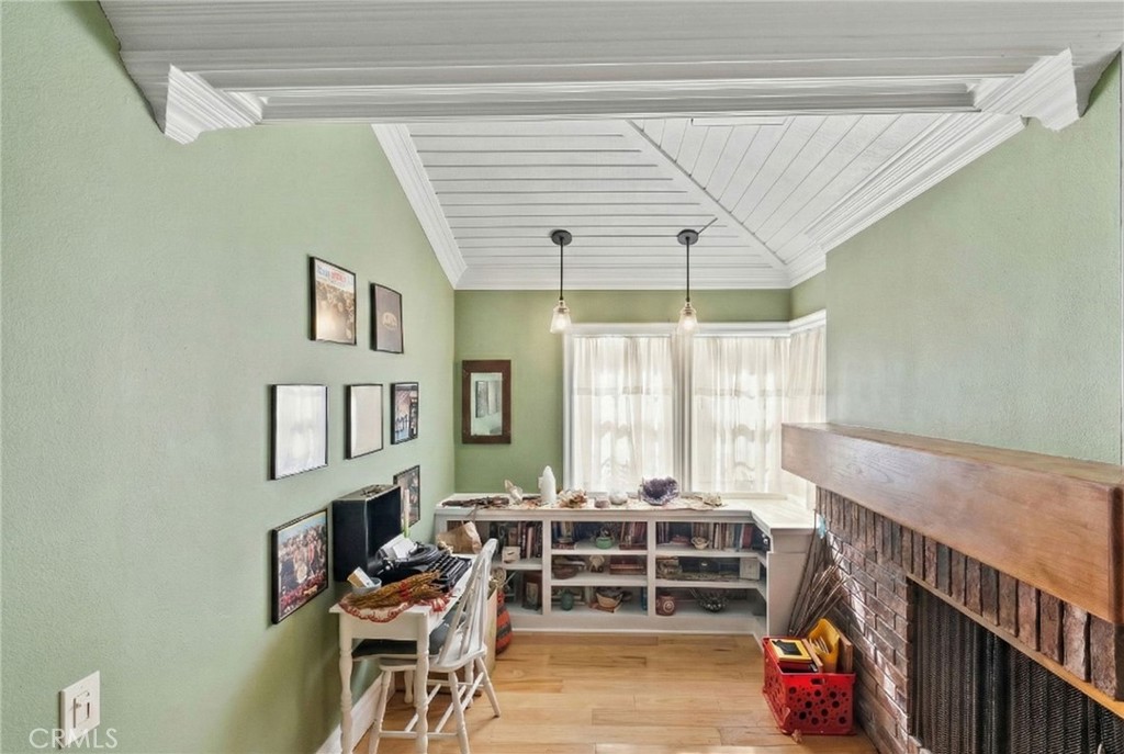 MLS #SW25267106 image #9