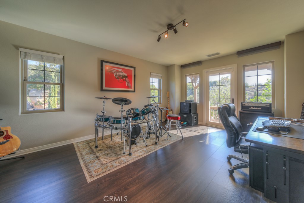 MLS #SW25267114 image #29