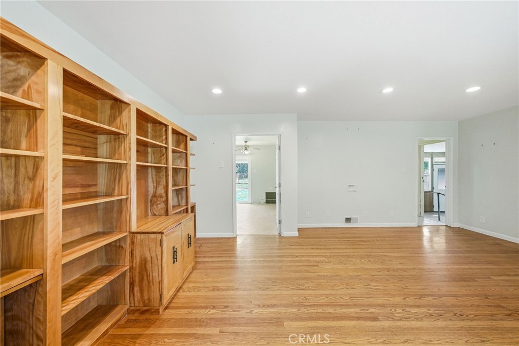 MLS #SW25267379 image #4